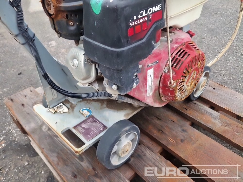 Lissmac COMPACTCUT 300P - Асфальтоукладочная техника: фото 5 Lissmac COMPACTCUT 300P - Асфальтоукладочная техника: фото 5