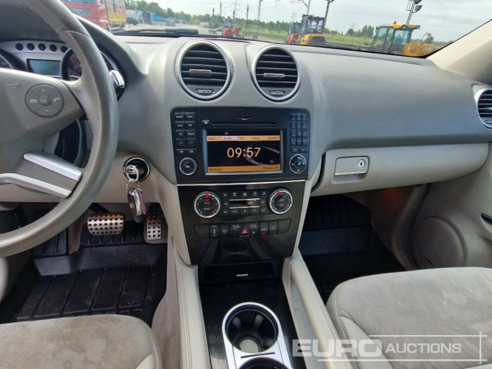 Внедорожник Mercedes ML320 CDI: фото 15