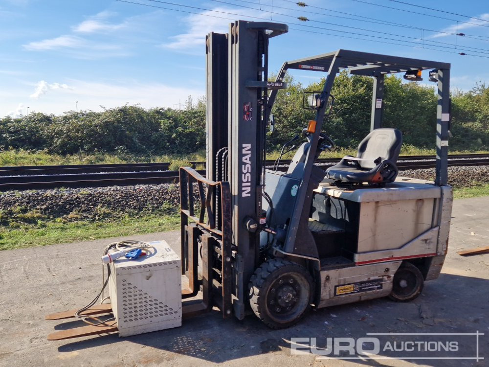 Nissan Electric Forklift 3 Stage Mast, Free Lift Mast, Side Shift, Forks, Charger - Вилочный погрузчик: фото 1 Nissan Electric Forklift 3 Stage Mast, Free Lift Mast, Side Shift, Forks, Charger - Вилочный погрузчик: фото 1