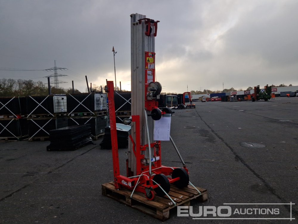 2018 Genie SLC-24 - Погрузочно-разгрузочная техника: фото 1 2018 Genie SLC-24 - Погрузочно-разгрузочная техника: фото 1