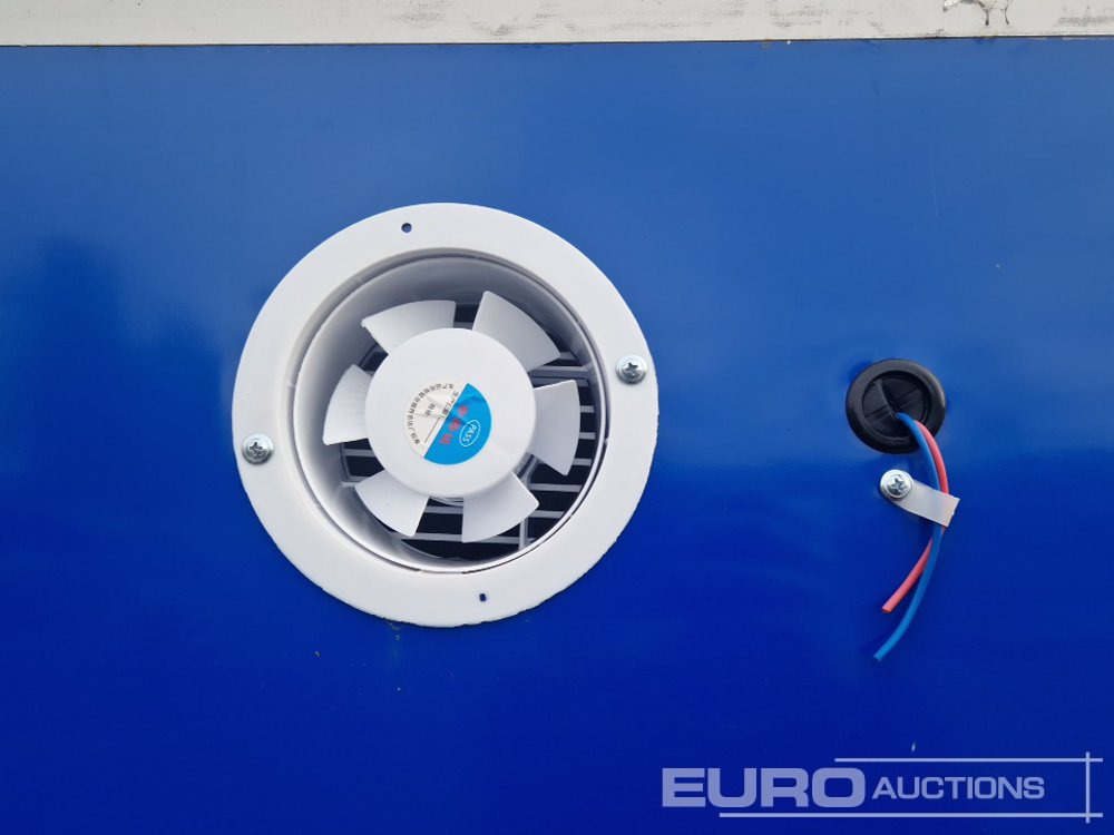 Shower + Toilet Combi Container - Морской контейнер: фото 4 Shower + Toilet Combi Container - Морской контейнер: фото 4