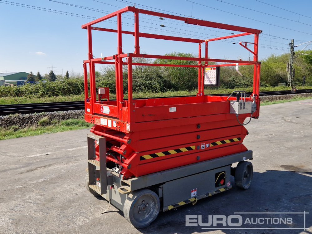 SkyJack 10m Electric Scissor Lift - Подъёмник: фото 1 SkyJack 10m Electric Scissor Lift - Подъёмник: фото 1