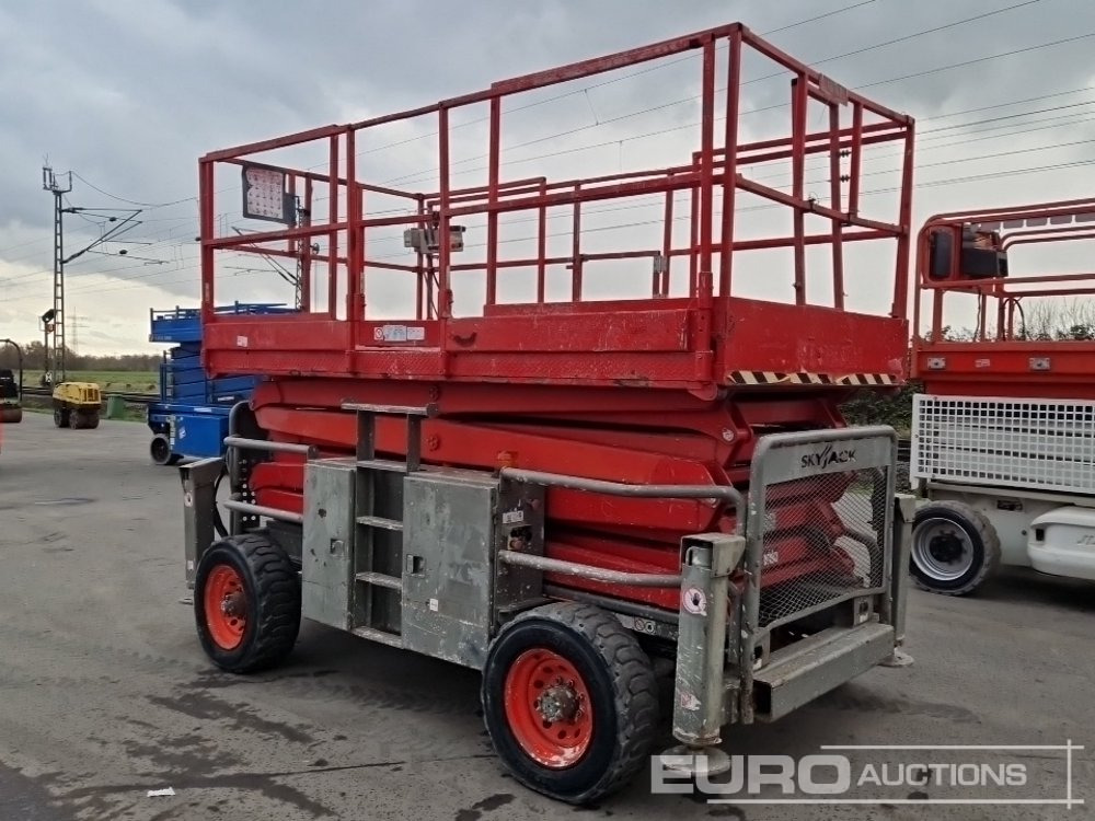 SkyJack SJ8841 - Подъёмник: фото 3 SkyJack SJ8841 - Подъёмник: фото 3