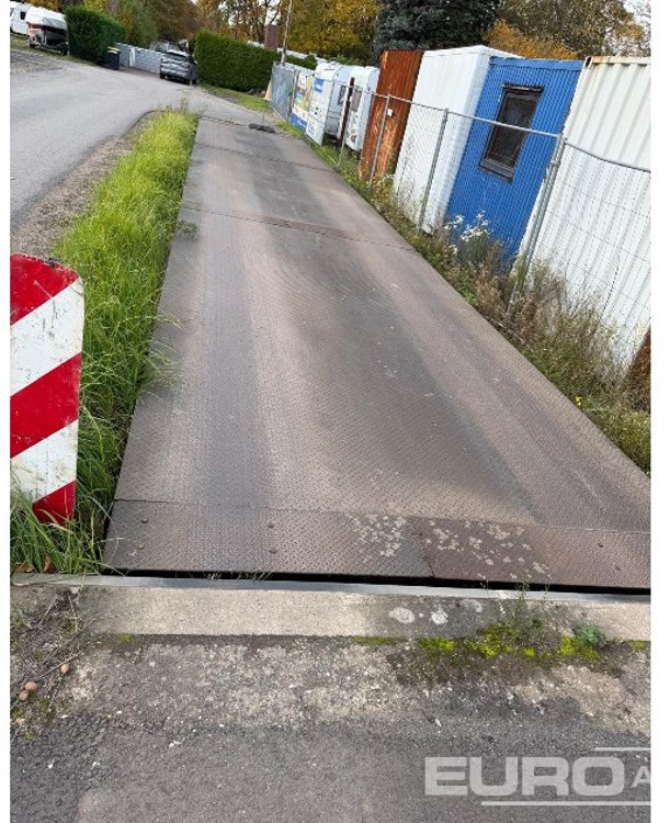 Truck Weighbridge Station, Weight Display Screen (Being Sold Offsite : Duisburg, 47239 Germany) - Морской контейнер: фото 3 Truck Weighbridge Station, Weight Display Screen (Being Sold Offsite : Duisburg, 47239 Germany) - Морской контейнер: фото 3