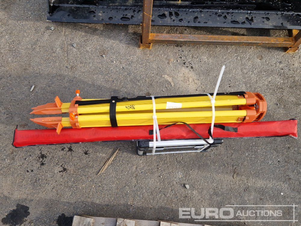 Unused 2025 SKLP Self-Leveling Rotary Laser Level with Batteries, Receiver, Tripod, Grade Rod - Оборудование для гаражей/ Мастерских: фото 5 Unused 2025 SKLP Self-Leveling Rotary Laser Level with Batteries, Receiver, Tripod, Grade Rod - Оборудование для гаражей/ Мастерских: фото 5