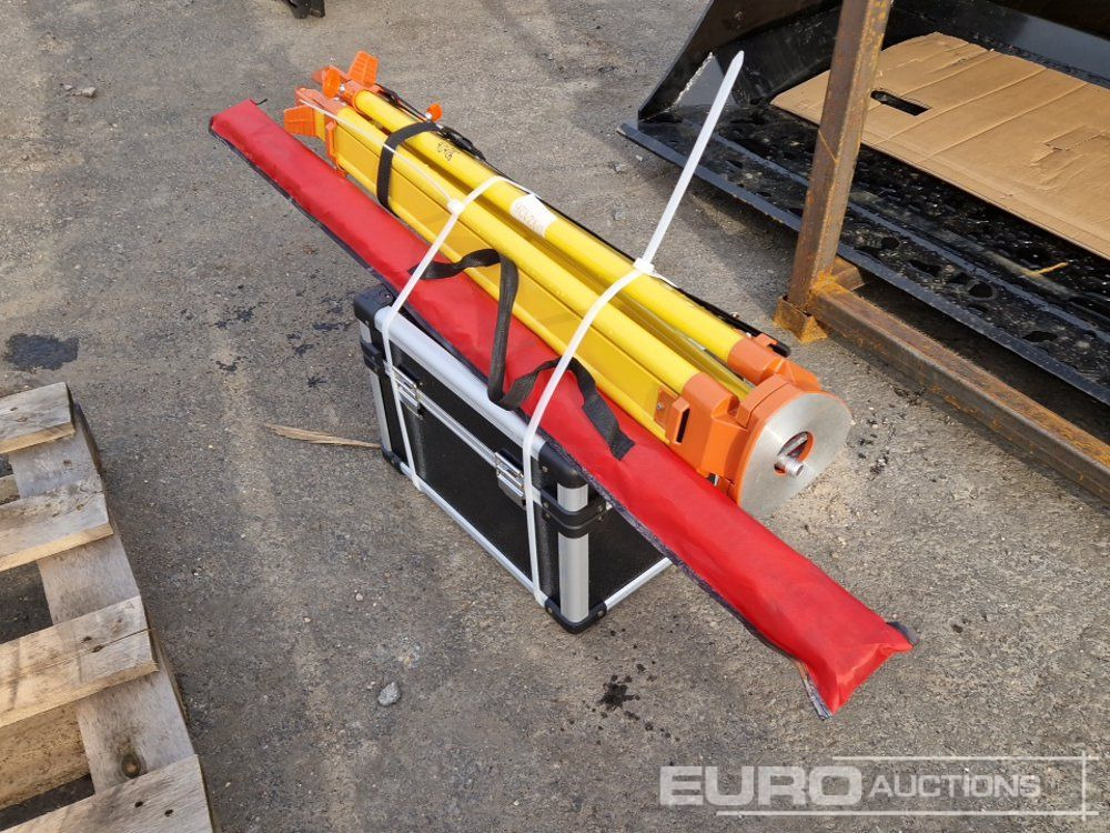 Unused 2025 SKLP Self-Leveling Rotary Laser Level with Batteries, Receiver, Tripod, Grade Rod - Оборудование для гаражей/ Мастерских: фото 1 Unused 2025 SKLP Self-Leveling Rotary Laser Level with Batteries, Receiver, Tripod, Grade Rod - Оборудование для гаражей/ Мастерских: фото 1