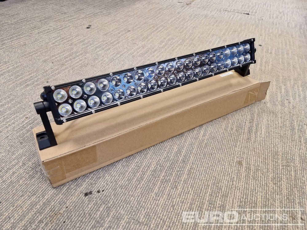 Unused 21.5" 120W Combo Beam LED Light Bar, Mounting Brackets, IP67 Waterproof - Строительное оборудование: фото 5 Unused 21.5" 120W Combo Beam LED Light Bar, Mounting Brackets, IP67 Waterproof - Строительное оборудование: фото 5