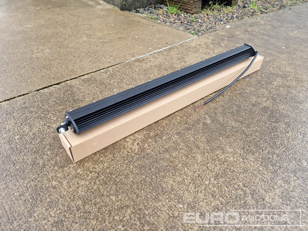 Unused 25" 240W Combo Beam LED Light Bar, Mounting Brackets, IP68 Waterproof - Строительное оборудование: фото 2 Unused 25" 240W Combo Beam LED Light Bar, Mounting Brackets, IP68 Waterproof - Строительное оборудование: фото 2