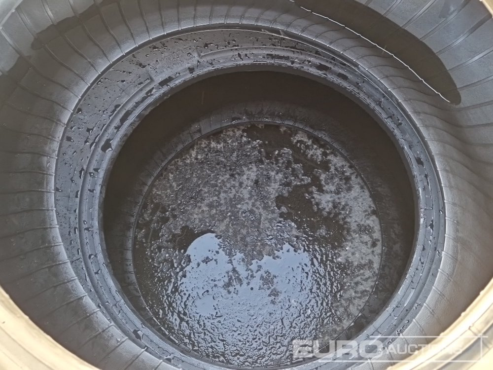 Unused 360/70R20 Tyres (2 of) - Шина: фото 5 Unused 360/70R20 Tyres (2 of) - Шина: фото 5