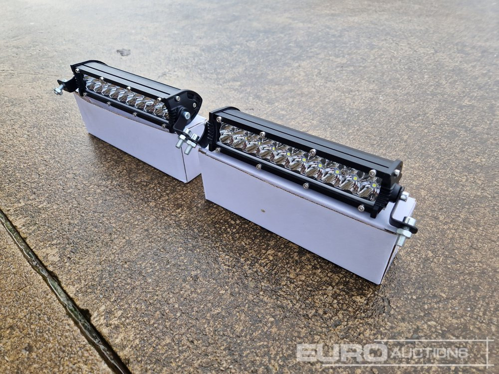 Unused 7" 60W LED Light Bar, Mounting Brackets, IP68 Waterproof (2 of) - Строительное оборудование: фото 1 Unused 7" 60W LED Light Bar, Mounting Brackets, IP68 Waterproof (2 of) - Строительное оборудование: фото 1