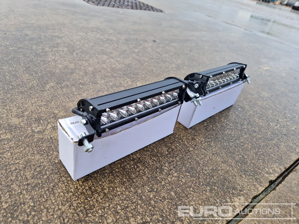 Unused 7" 60W LED Light Bar, Mounting Brackets, IP68 Waterproof (2 of) - Строительное оборудование: фото 4 Unused 7" 60W LED Light Bar, Mounting Brackets, IP68 Waterproof (2 of) - Строительное оборудование: фото 4