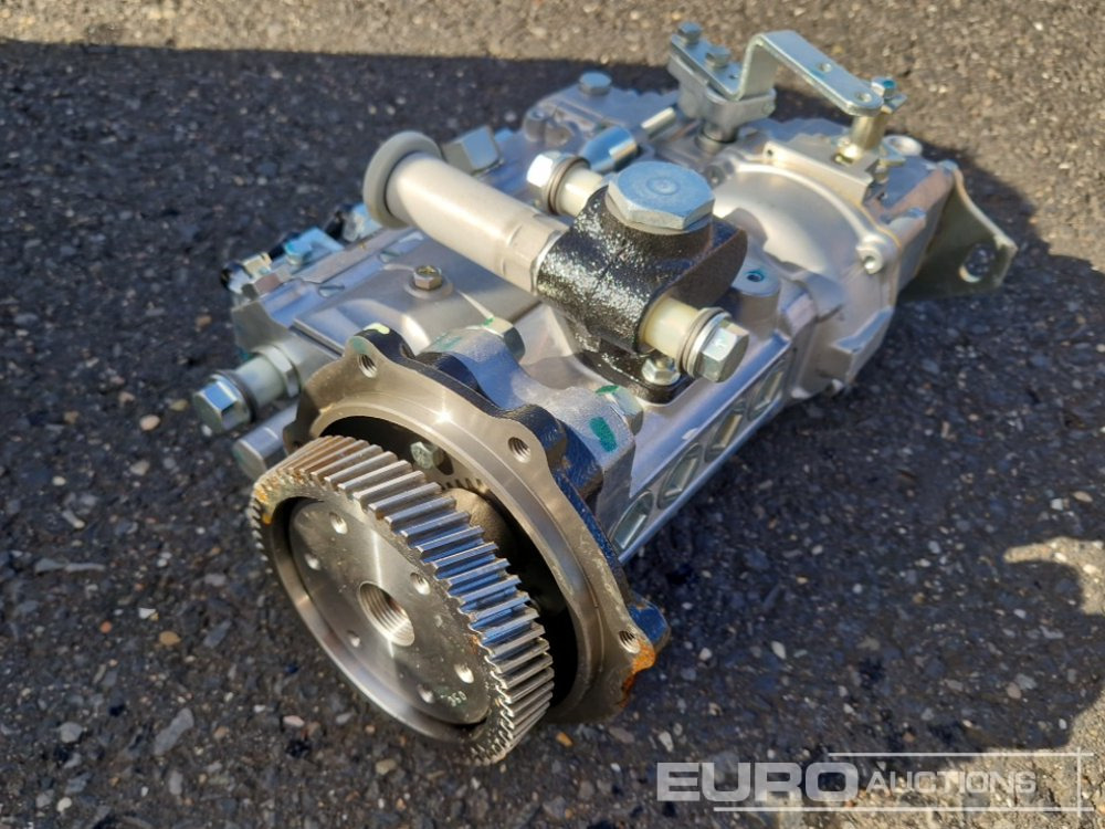 Unused Isuzu Injector 4JG1 - Двигатель: фото 1 Unused Isuzu Injector 4JG1 - Двигатель: фото 1