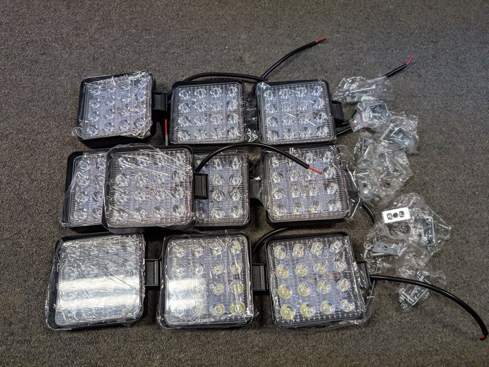 Unused LED Work Lights, 48w, 12V/24V, Adjustable Bracket, IP67 Waterproof, 6000k White (10 of) - Строительное оборудование: фото 2 Unused LED Work Lights, 48w, 12V/24V, Adjustable Bracket, IP67 Waterproof, 6000k White (10 of) - Строительное оборудование: фото 2