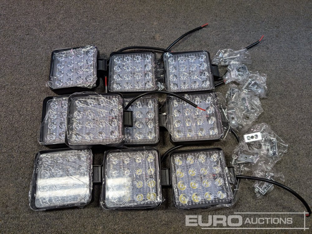 Unused LED Work Lights, 48w, 12V/24V, Adjustable Bracket, IP67 Waterproof, 6000k White (10 of) - Строительное оборудование: фото 2 Unused LED Work Lights, 48w, 12V/24V, Adjustable Bracket, IP67 Waterproof, 6000k White (10 of) - Строительное оборудование: фото 2
