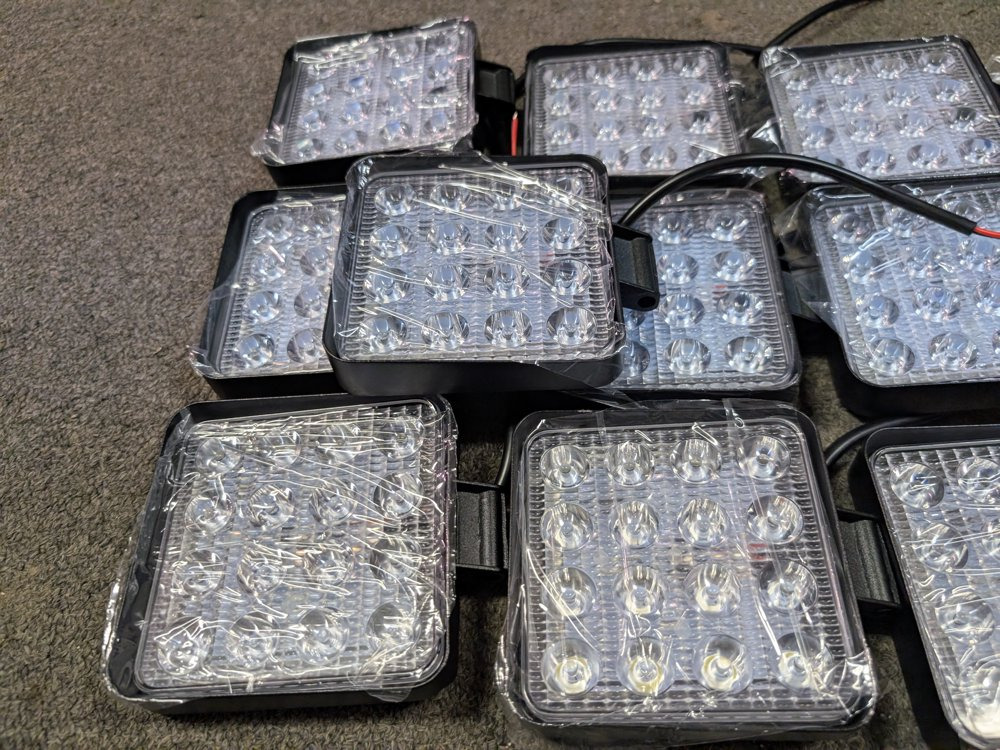 Unused LED Work Lights, 48w, 12V/24V, Adjustable Bracket, IP67 Waterproof, 6000k White (10 of) - Строительное оборудование: фото 5 Unused LED Work Lights, 48w, 12V/24V, Adjustable Bracket, IP67 Waterproof, 6000k White (10 of) - Строительное оборудование: фото 5