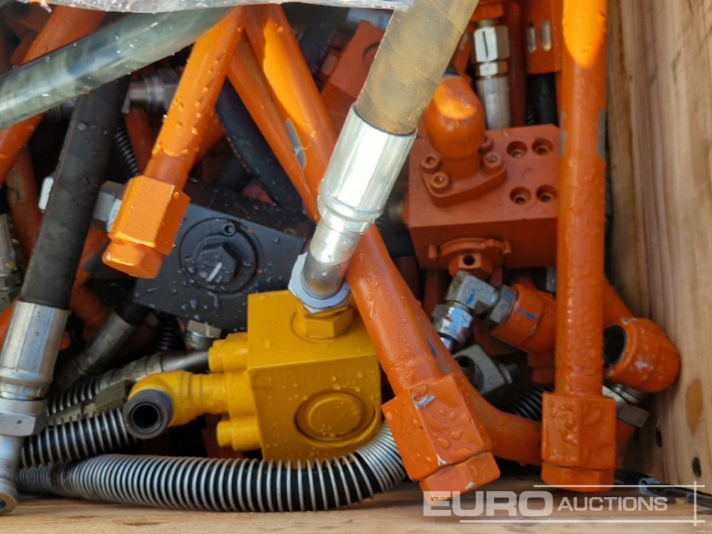 Pallet of Assorted B-Hammer Pipes to suit Hitachi Excavavtor - Запчасти для Экскаваторов: фото 4 Pallet of Assorted B-Hammer Pipes to suit Hitachi Excavavtor - Запчасти для Экскаваторов: фото 4