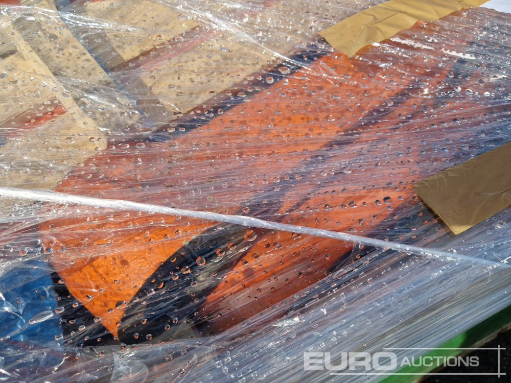 Pallet of Assorted, Bolts, Couplings, Brackets to suit Hitachi, Fuchs - Запчасти для Экскаваторов: фото 3 Pallet of Assorted, Bolts, Couplings, Brackets to suit Hitachi, Fuchs - Запчасти для Экскаваторов: фото 3