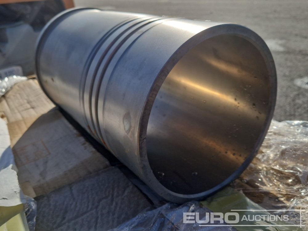Pallet of Hitachi Cylinder PartNR H3750722700 (6 of) - Запчасти для Экскаваторов: фото 4 Pallet of Hitachi Cylinder PartNR H3750722700 (6 of) - Запчасти для Экскаваторов: фото 4