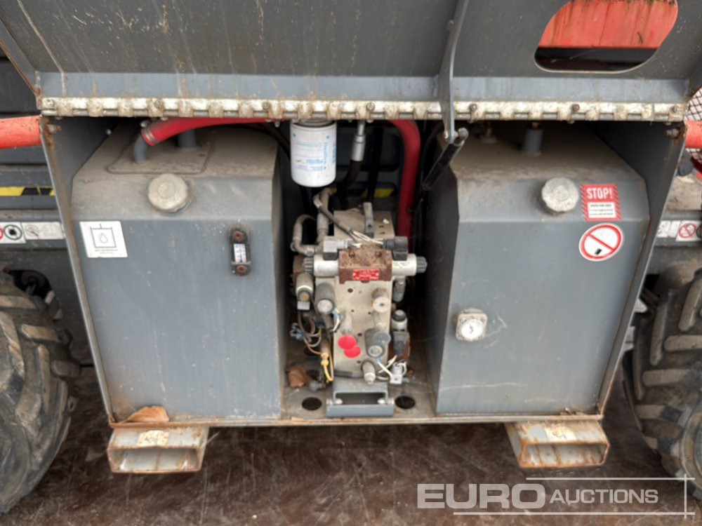 Ножничный подъемник 2013 SkyJack SJ6826RT: фото 17