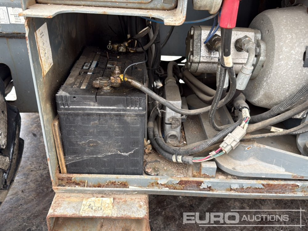 Ножничный подъемник 2013 SkyJack SJ6826RT: фото 21