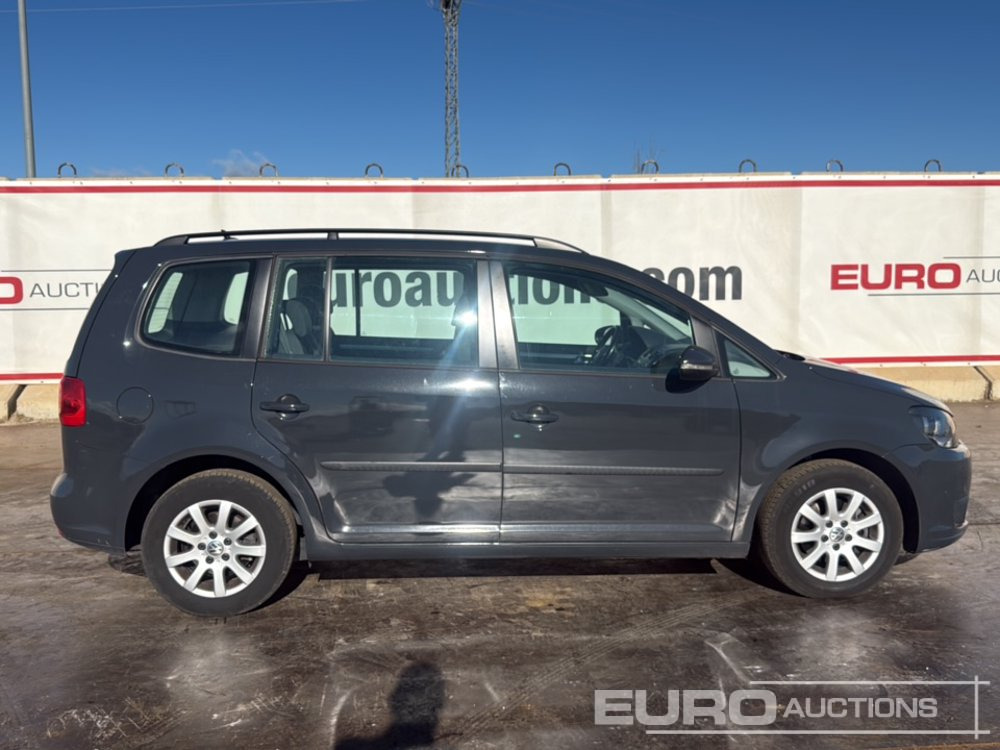 Легковой автомобиль 2015 Volkswagen Touran: фото 6