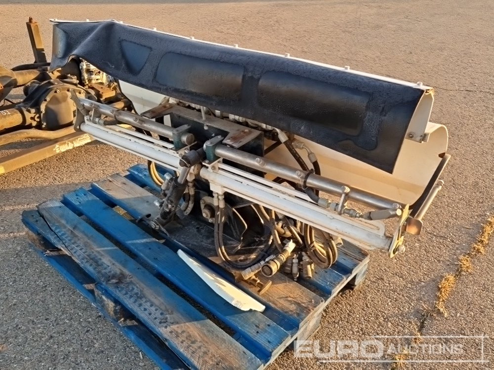 Ausa Sweeper Attachment for Ausa Dumper - Строительное оборудование: фото 3 Ausa Sweeper Attachment for Ausa Dumper - Строительное оборудование: фото 3