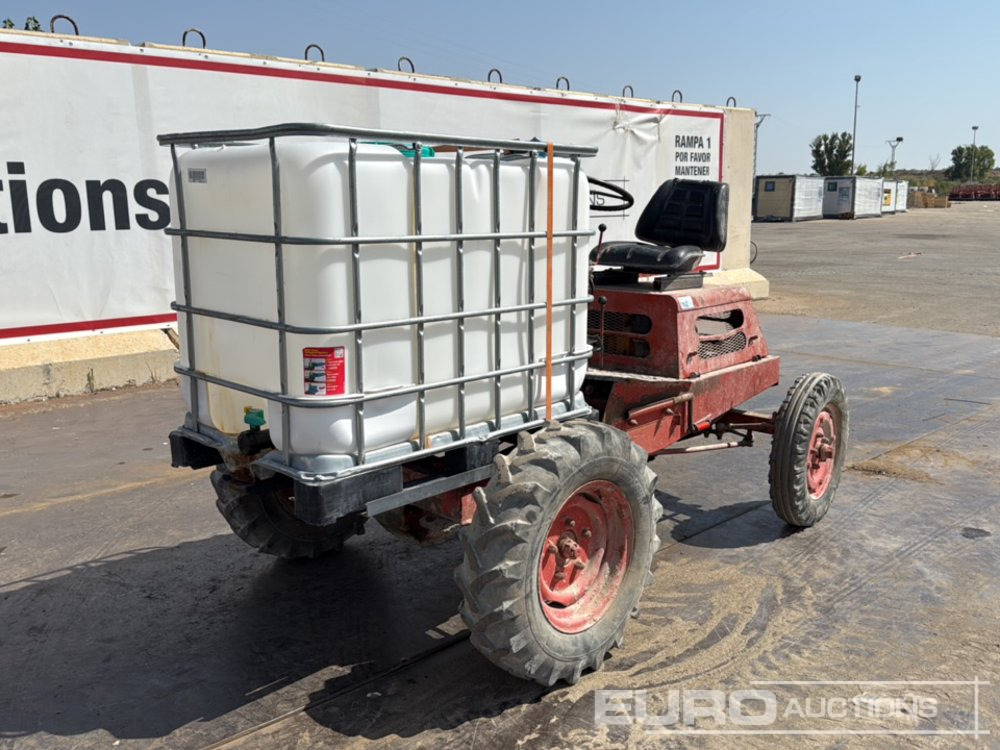 Compact Tractor, Water Tank - Минитрактор: фото 1 Compact Tractor, Water Tank - Минитрактор: фото 1