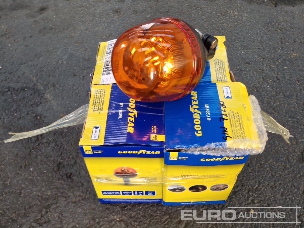 Good Year Rotating Beacon with Flexible Stem (4 of) / Faro Rotativo Tubular Flexible - Строительное оборудование: фото 1 Good Year Rotating Beacon with Flexible Stem (4 of) / Faro Rotativo Tubular Flexible - Строительное оборудование: фото 1
