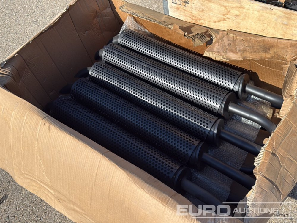 Pallet of Exhaust Silencers to Suit Deuz Motors for Ausa (12 of) - Строительное оборудование: фото 3 Pallet of Exhaust Silencers to Suit Deuz Motors for Ausa (12 of) - Строительное оборудование: фото 3