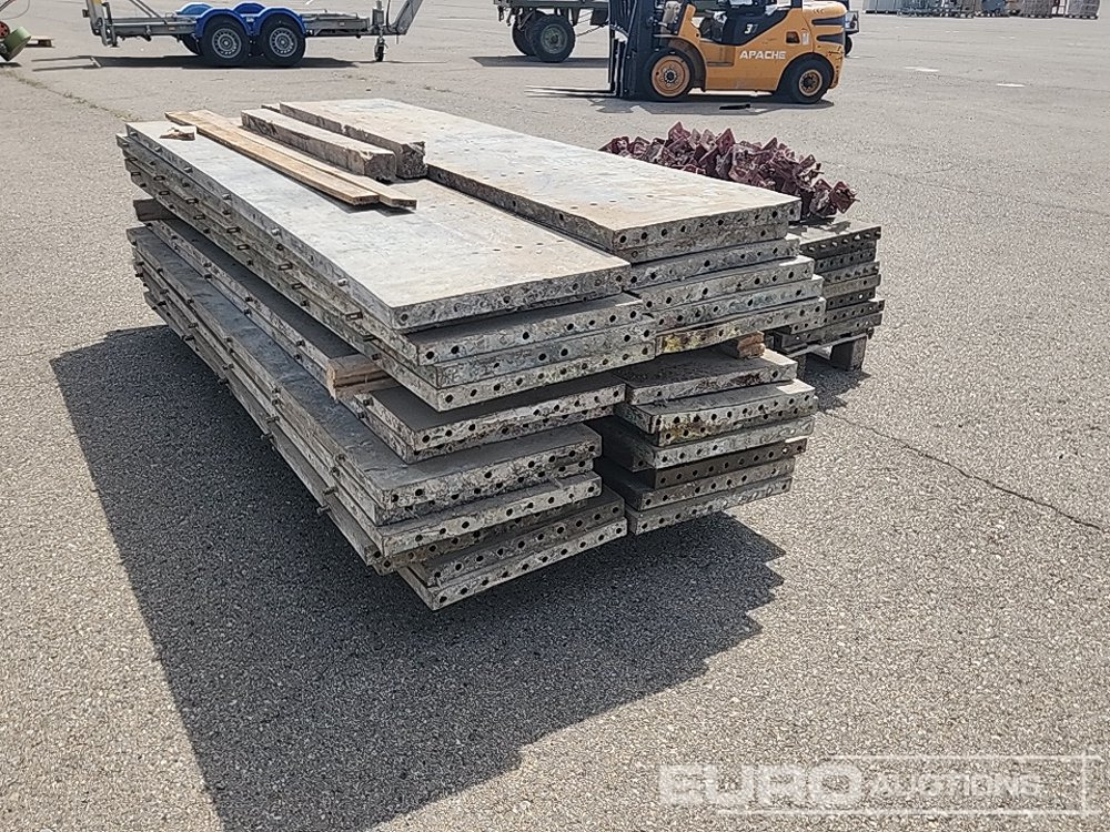 Pallet of Scaffolding Boards and Fixings - Строительное оборудование: фото 3 Pallet of Scaffolding Boards and Fixings - Строительное оборудование: фото 3