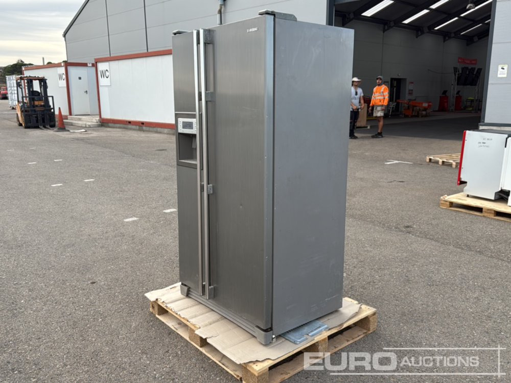 Samsung Double Door Refrigerator - Строительное оборудование: фото 3 Samsung Double Door Refrigerator - Строительное оборудование: фото 3