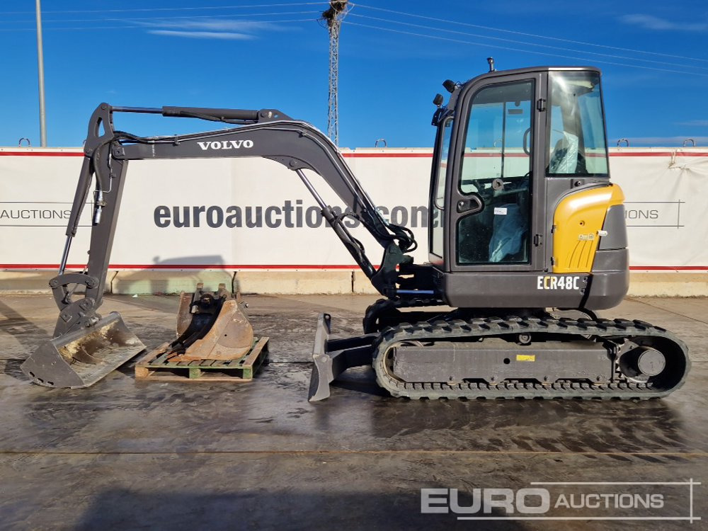 Volvo ECR48C - Мини-экскаватор: фото 2 Volvo ECR48C - Мини-экскаватор: фото 2