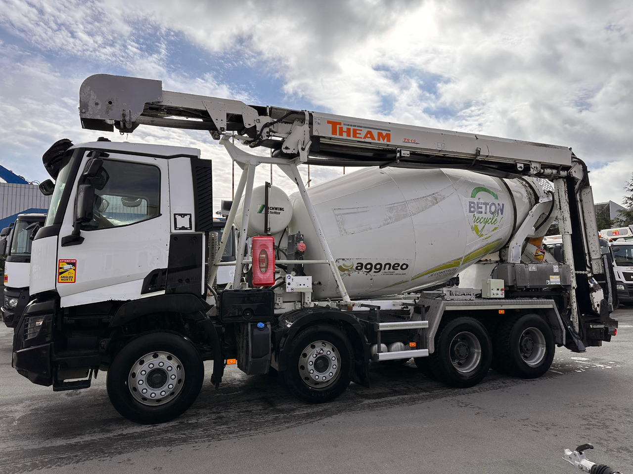 Camion béton Renault C380 EK-364-EC - Автобетоносмеситель: фото 2 Camion béton Renault C380 EK-364-EC - Автобетоносмеситель: фото 2