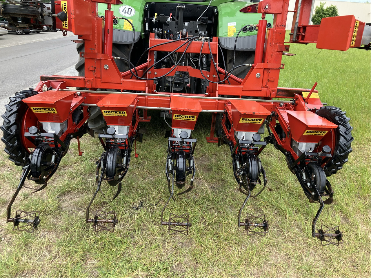 Becker Rübendrille 12 Reihen - Сеялка: фото 1 Becker Rübendrille 12 Reihen - Сеялка: фото 1