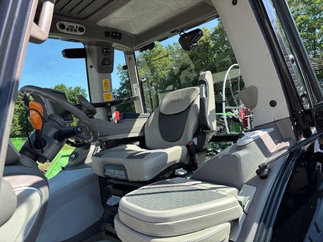 Deutz-Fahr Agrotron 6215 TTV Warrior-RTK - Трактор: фото 4 Deutz-Fahr Agrotron 6215 TTV Warrior-RTK - Трактор: фото 4