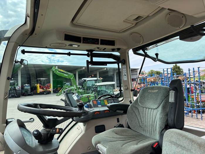 Fendt 313 Vario S4 Profi - Трактор: фото 4 Fendt 313 Vario S4 Profi - Трактор: фото 4