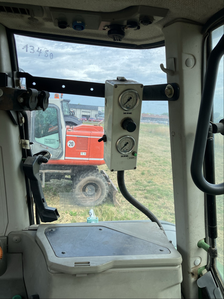 Fendt 718 Com3 Vario TMS - Трактор: фото 2 Fendt 718 Com3 Vario TMS - Трактор: фото 2