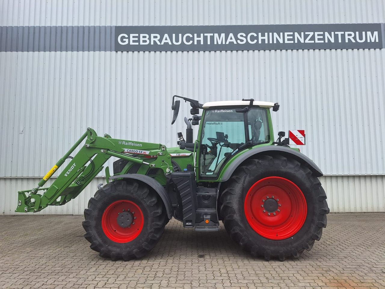 Fendt 720 Vario Gen.6 - Трактор: фото 1 Fendt 720 Vario Gen.6 - Трактор: фото 1