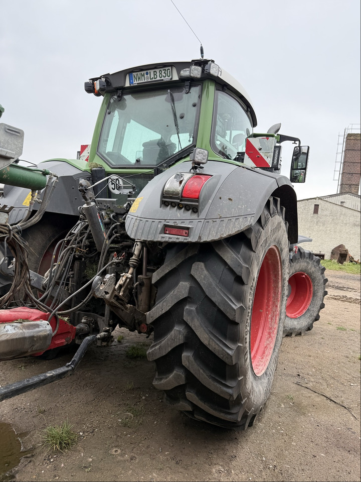 Fendt 828 Vario S4 ProfiPlus - Трактор: фото 4 Fendt 828 Vario S4 ProfiPlus - Трактор: фото 4
