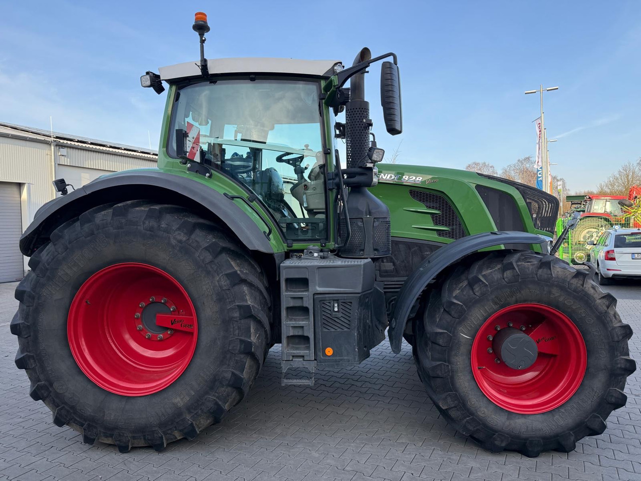 Трактор Fendt 828 Vario S4 ProfiPlus: фото 9
