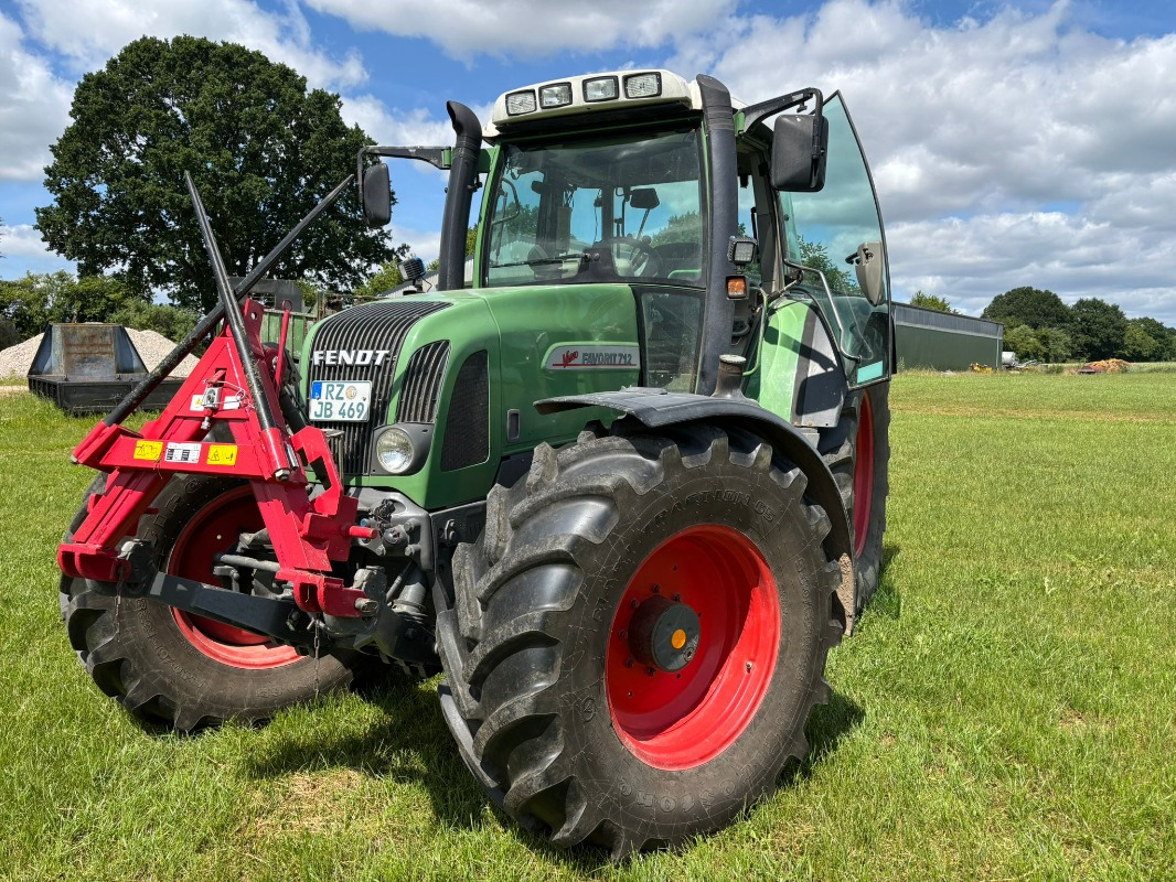 Fendt Favorit 712 Vario - Трактор: фото 1 Fendt Favorit 712 Vario - Трактор: фото 1
