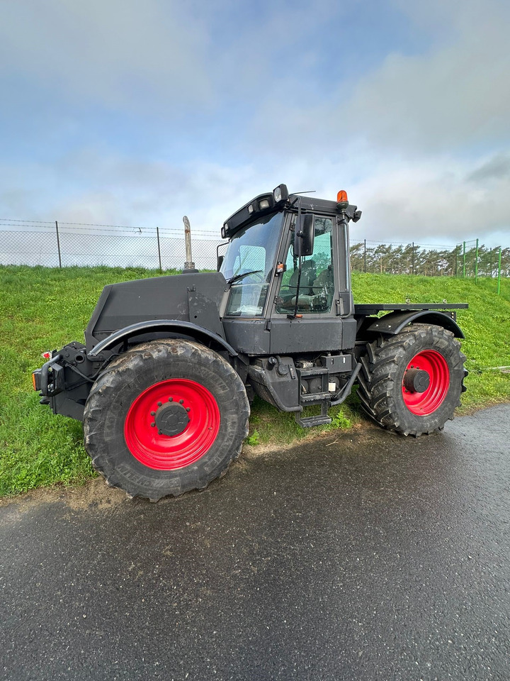 JCB Fastrac - Трактор: фото 1 JCB Fastrac - Трактор: фото 1