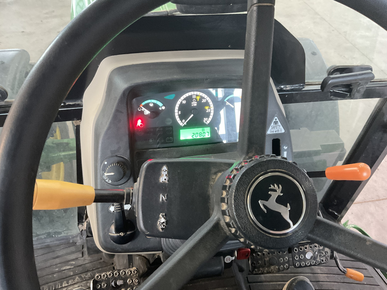 John Deere 5055 E - Трактор: фото 2 John Deere 5055 E - Трактор: фото 2