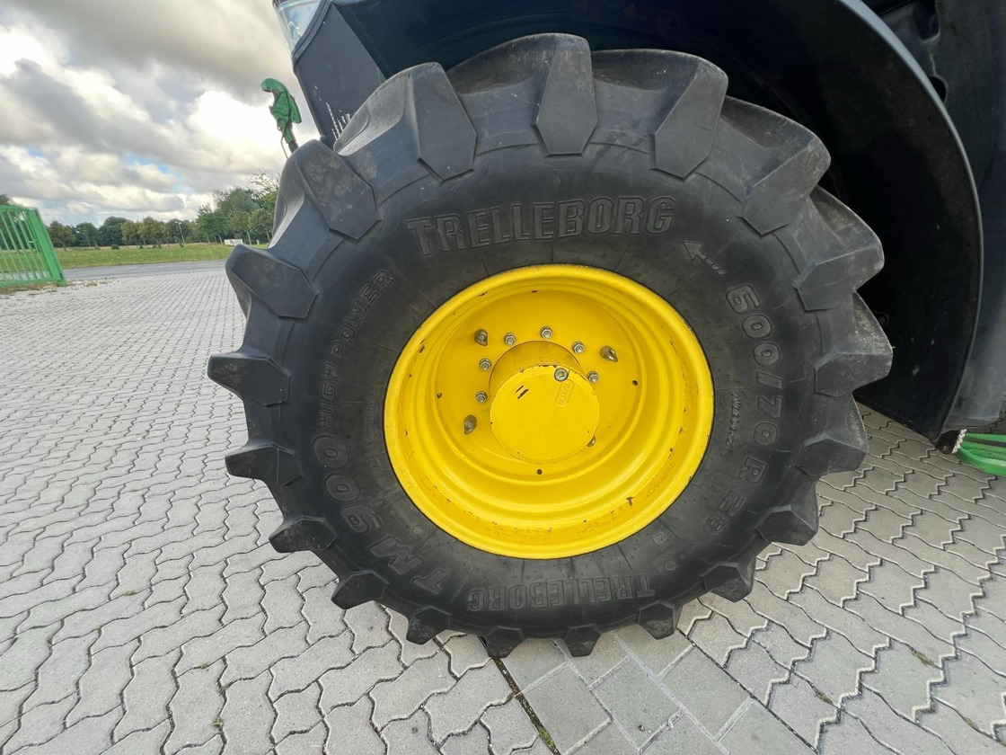 John Deere 6215 R - Трактор: фото 4 John Deere 6215 R - Трактор: фото 4