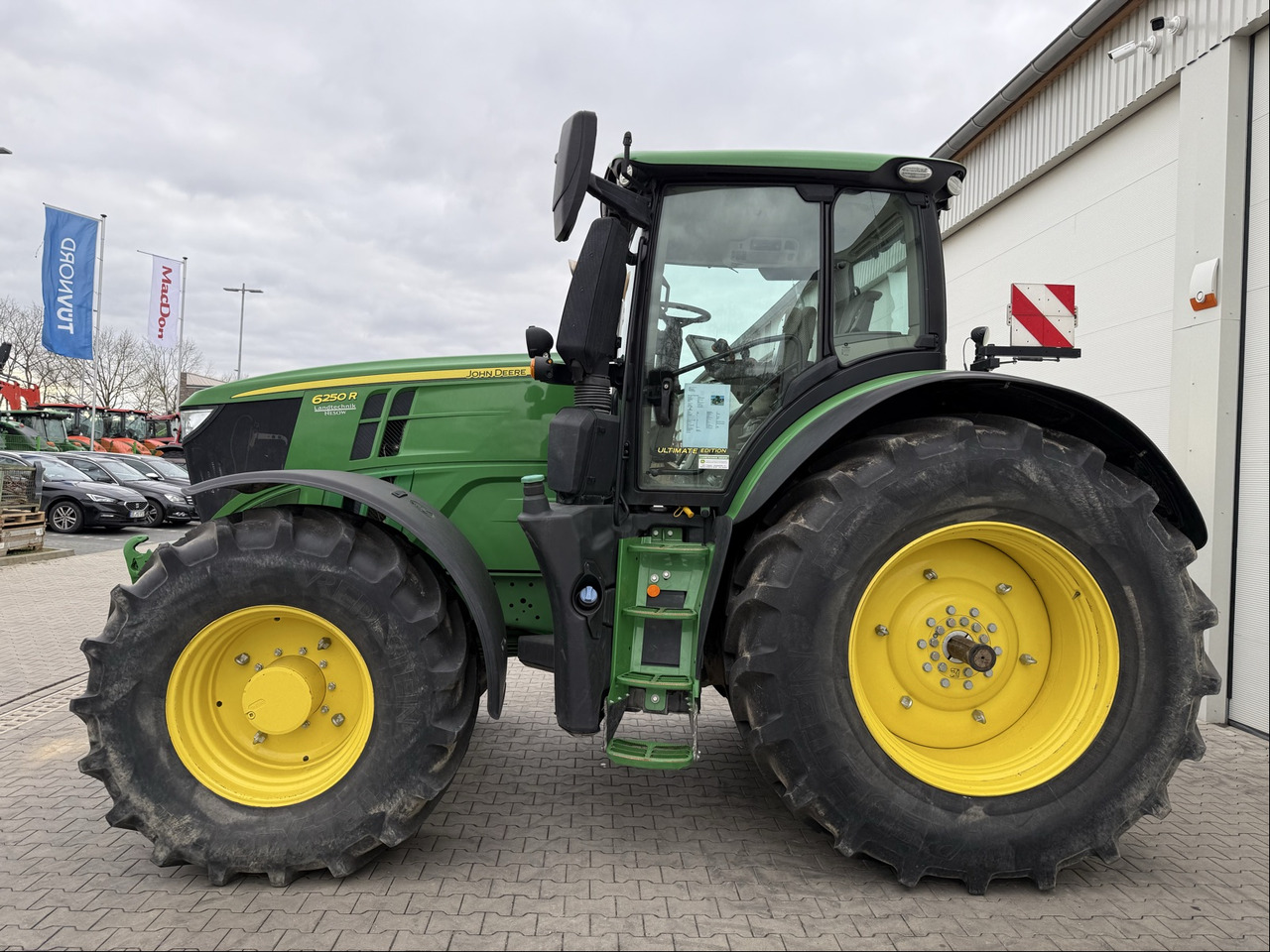 John Deere 6250 R - Трактор: фото 2 John Deere 6250 R - Трактор: фото 2