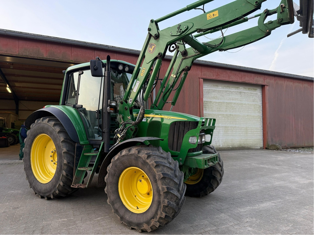 Трактор John Deere 6420: фото 9