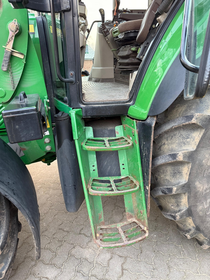 Трактор John Deere 6420: фото 17