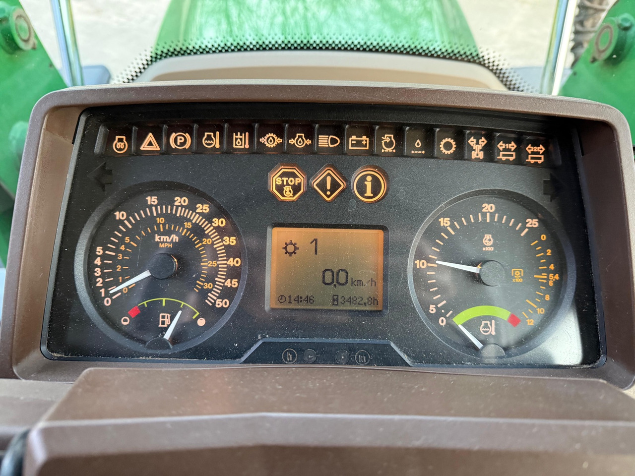 Трактор John Deere 6420: фото 10