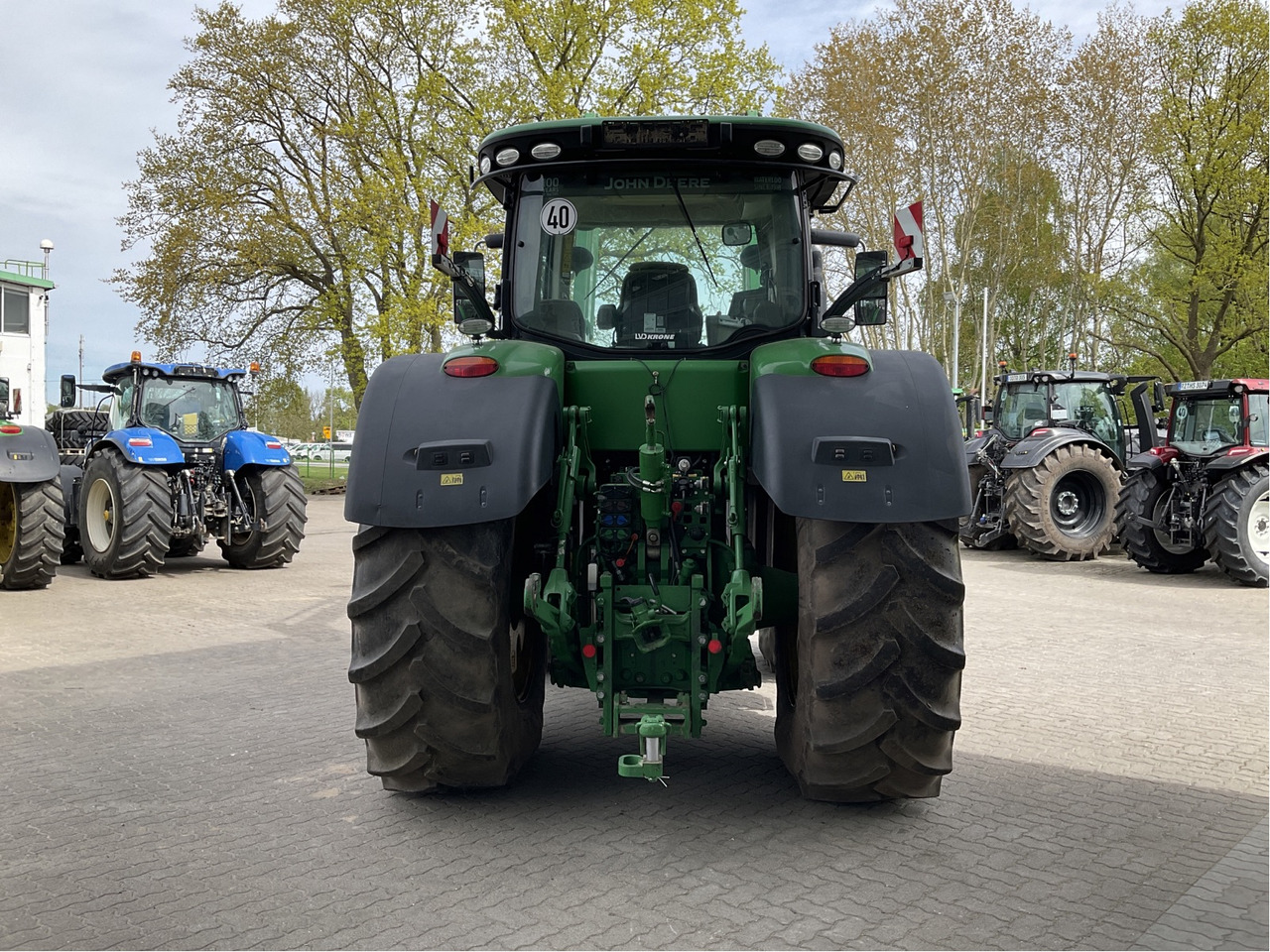 John Deere 7310 R - Трактор: фото 5 John Deere 7310 R - Трактор: фото 5