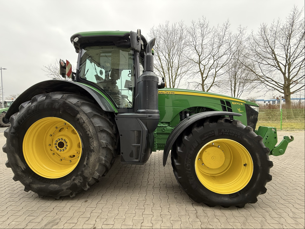 John Deere 8370 R - Трактор: фото 5 John Deere 8370 R - Трактор: фото 5